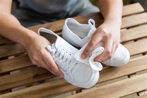 how to wash old shoes.